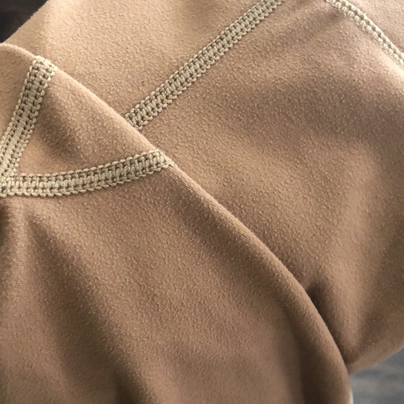 Along fit Leggings size xs - Picture 8 of 9